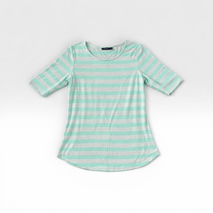 Apt 9 Preowned great condition Size M Gray/teal T-Shirt