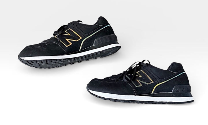 New Balance Preowned great condition Size 9 Black Sneakers