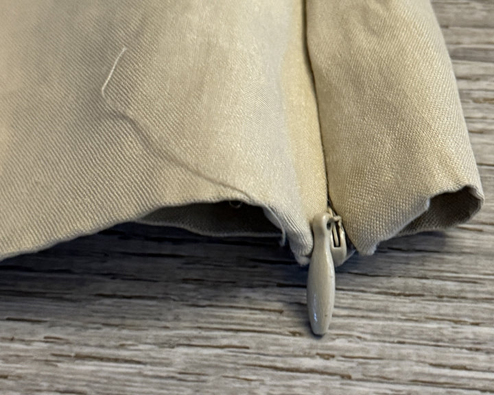 Due per Due Preowned great condition Size 14 Beige Top