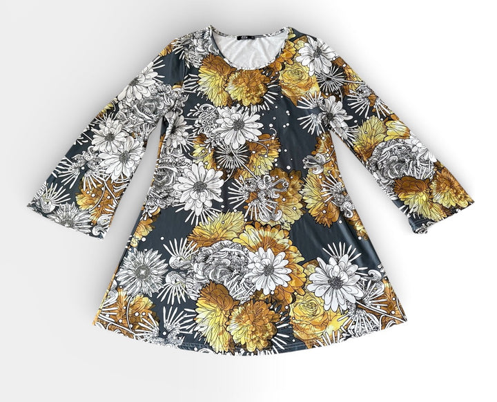 Lily New With Tags Size XL Gray/yellow Dress
