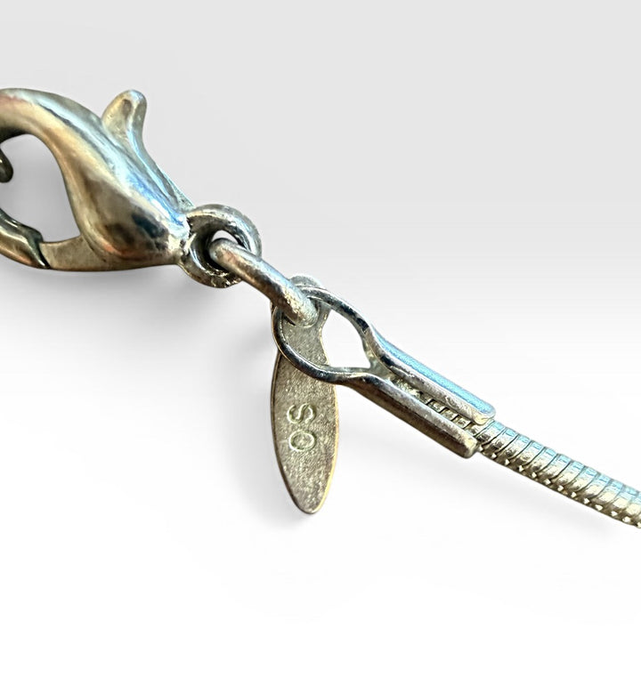 Avon Preowned great condition Silver Necklace fashion