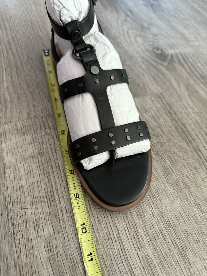 Franco Sarto New W/out tags Size 8 Black Sandals