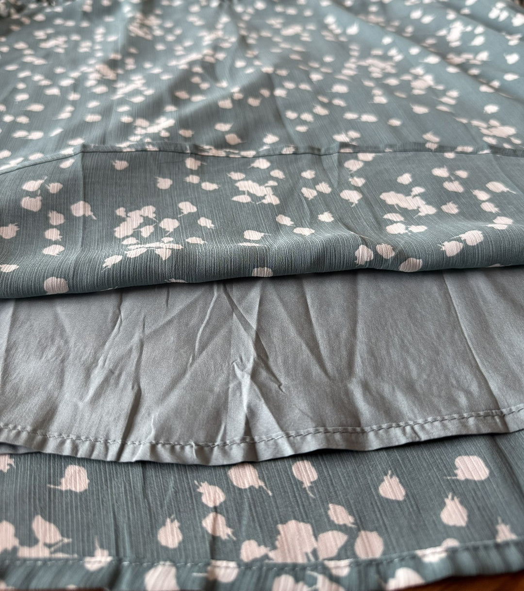 Dokotoo Preowned great condition Size XL Robins egg blue Blouse