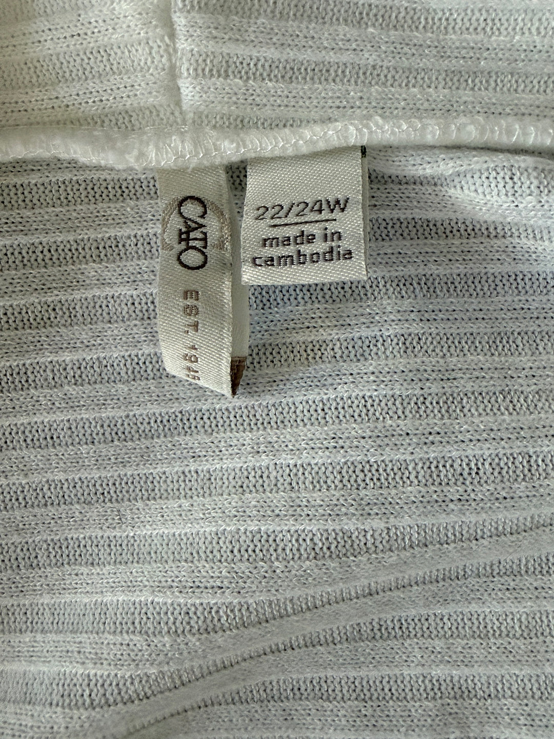 Cato Preowned great condition Size 22/24 Off White Cardigan