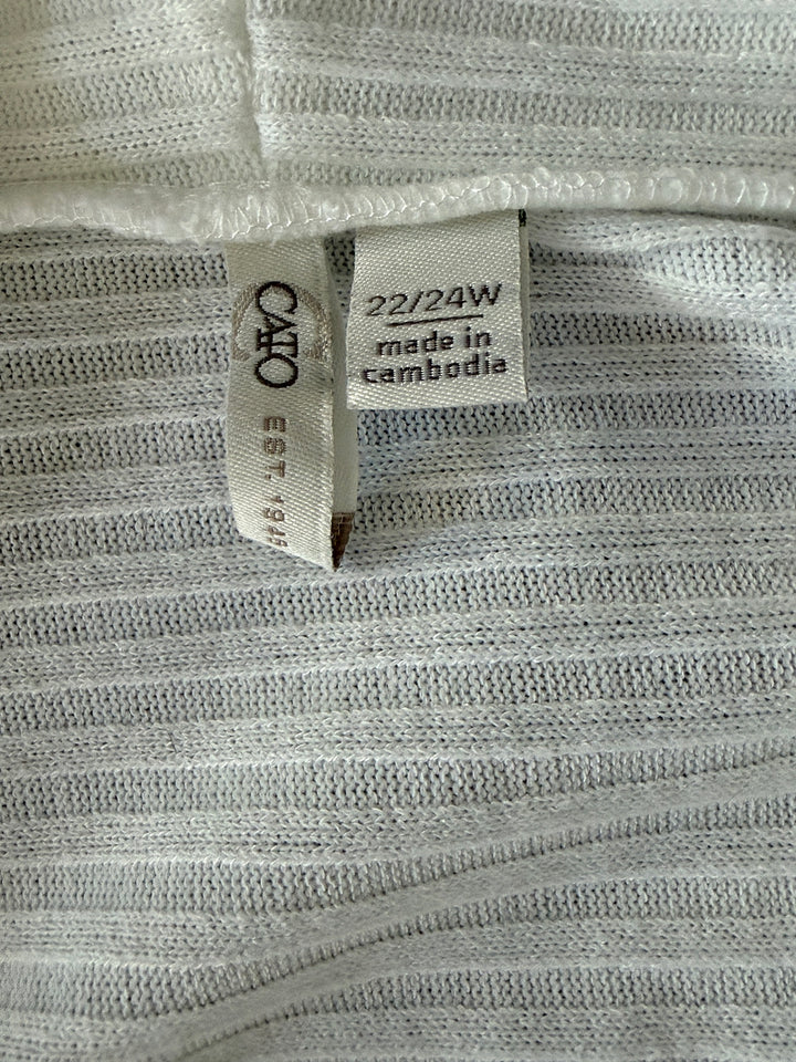 Cato Preowned great condition Size 22/24 Off White Cardigan