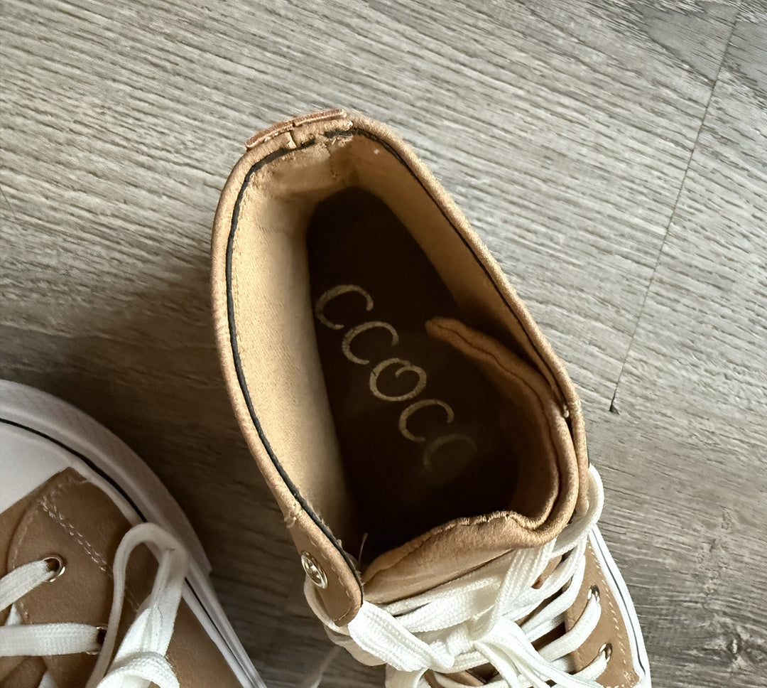 ccocci New W/out tags Size 6 Tan Shoes