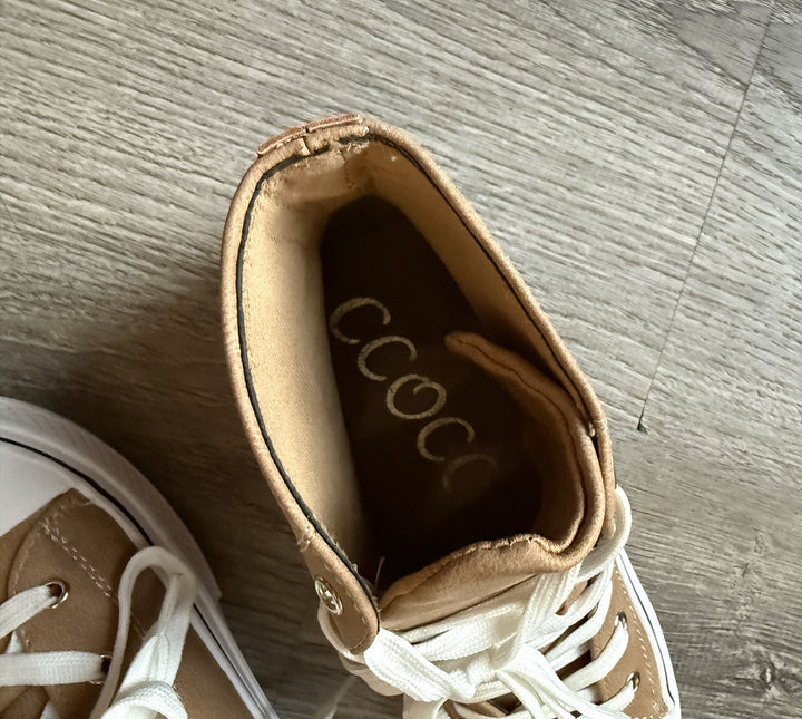 ccocci New W/out tags Size 6 Tan Shoes