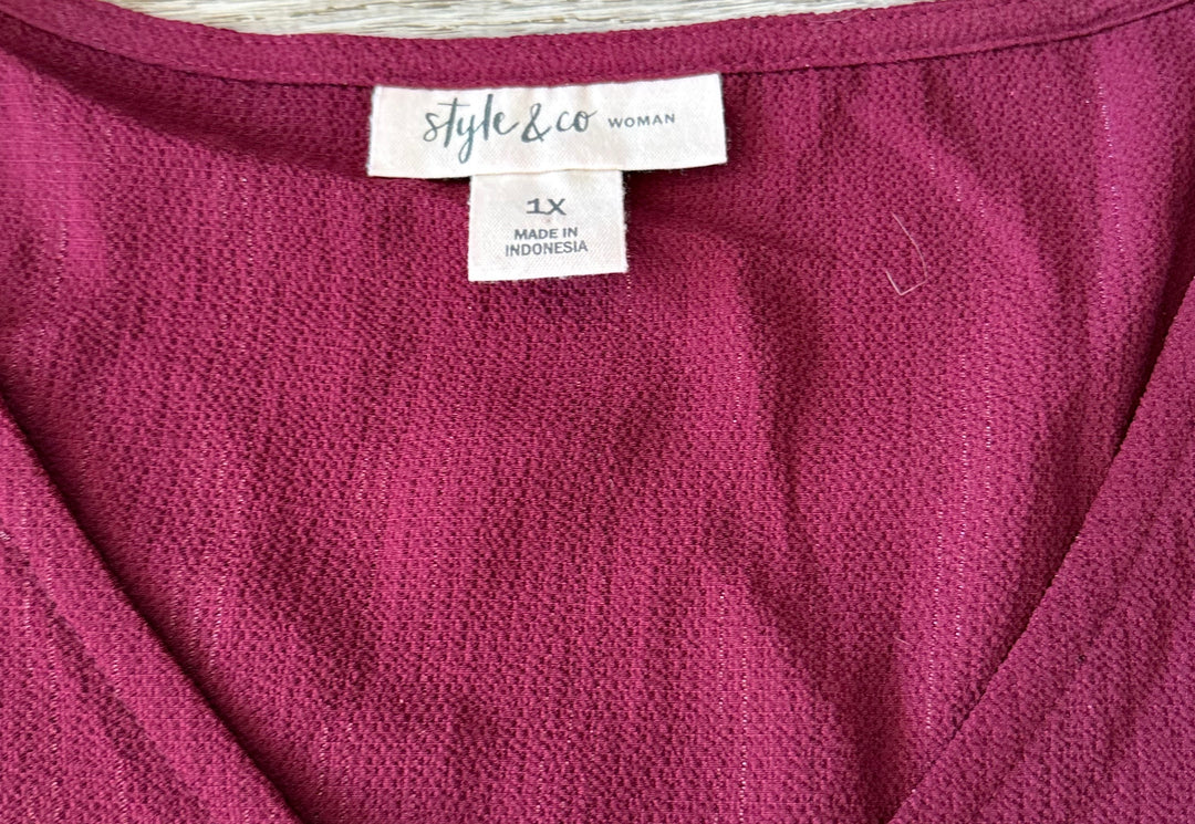 Style & Co. Preowned great condition Size 1X Burgundy Blouse