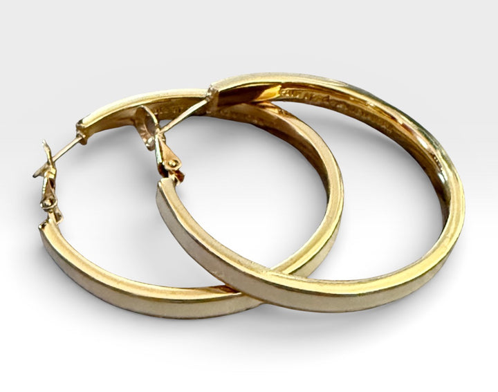 Kate Spade New York Preowned great condition Gold Necklace fashion