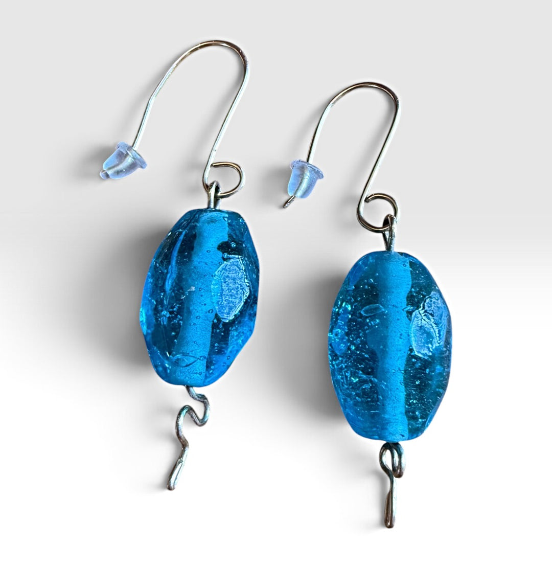 Preowned great condition Silver Earrings fashion