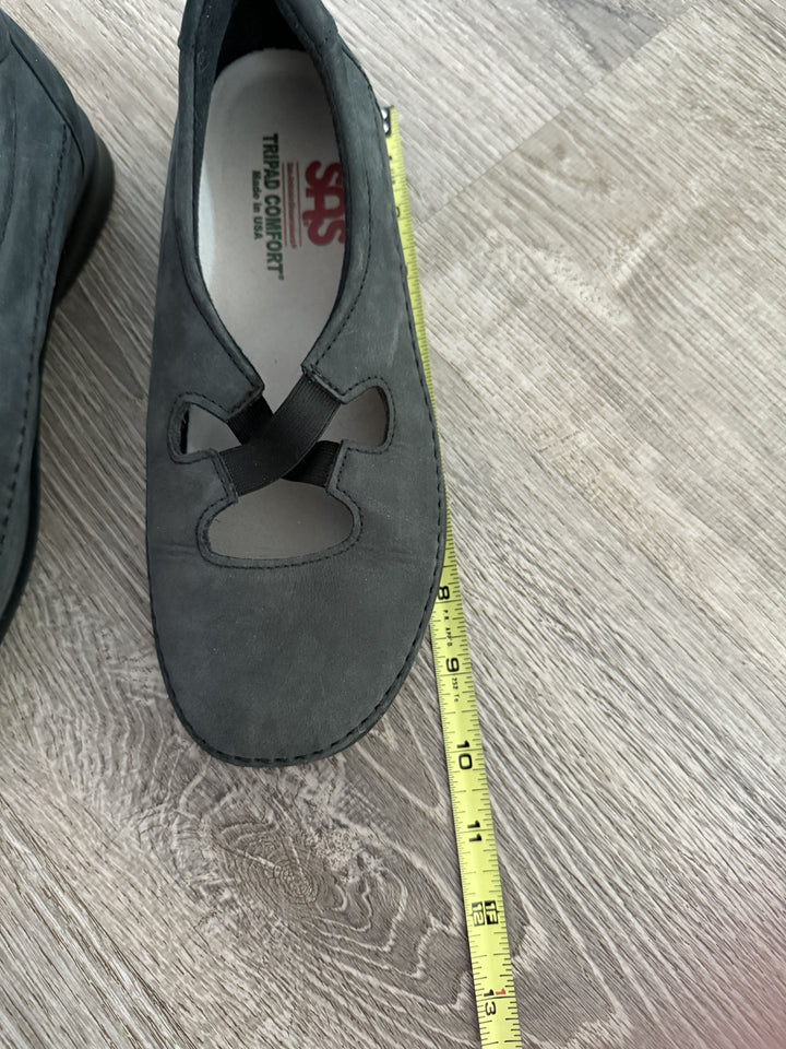 SAS Preowned great condition Navy Shoes