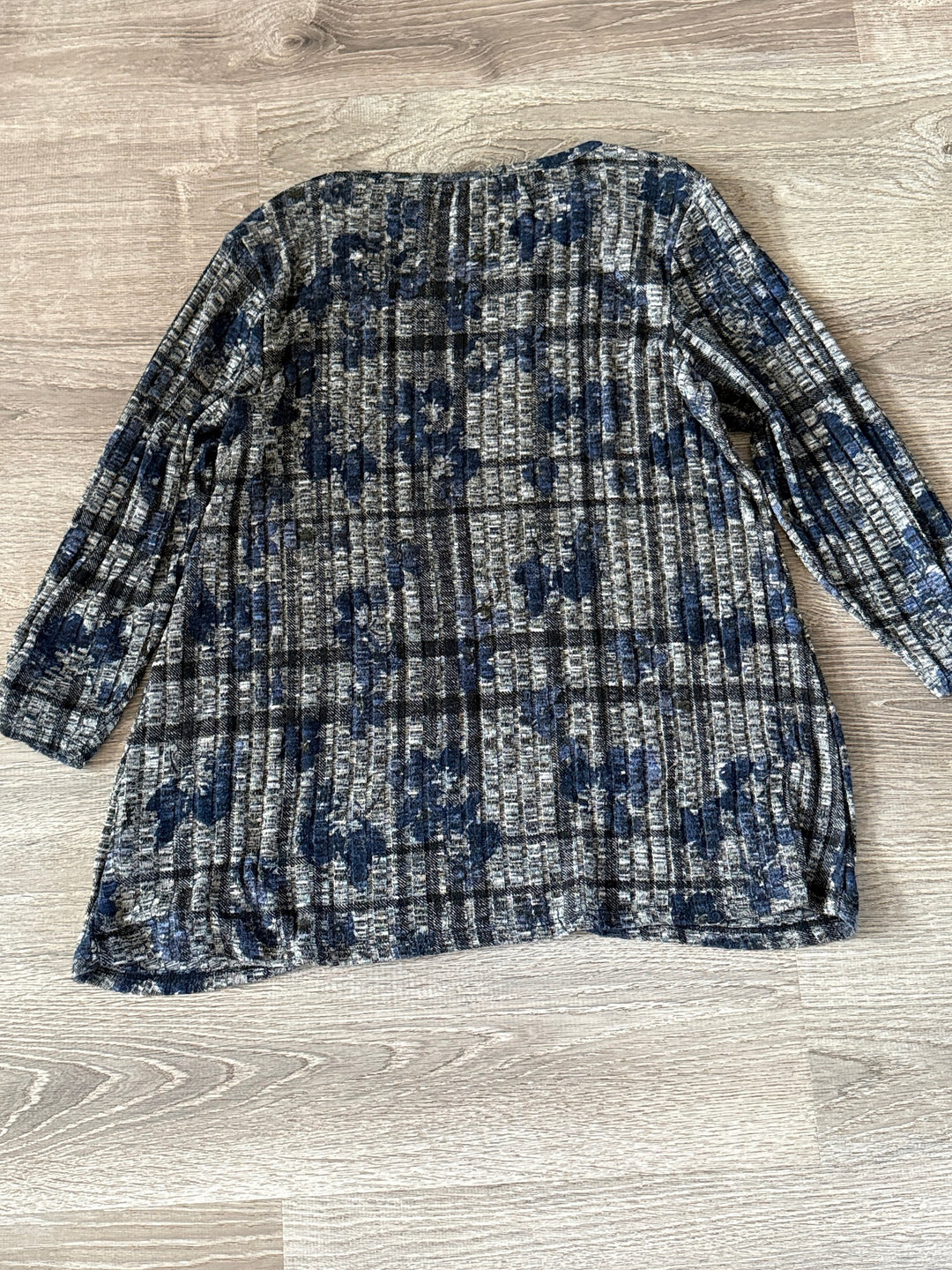 Apt 9 Preowned great condition Size S gray/blue Tunic