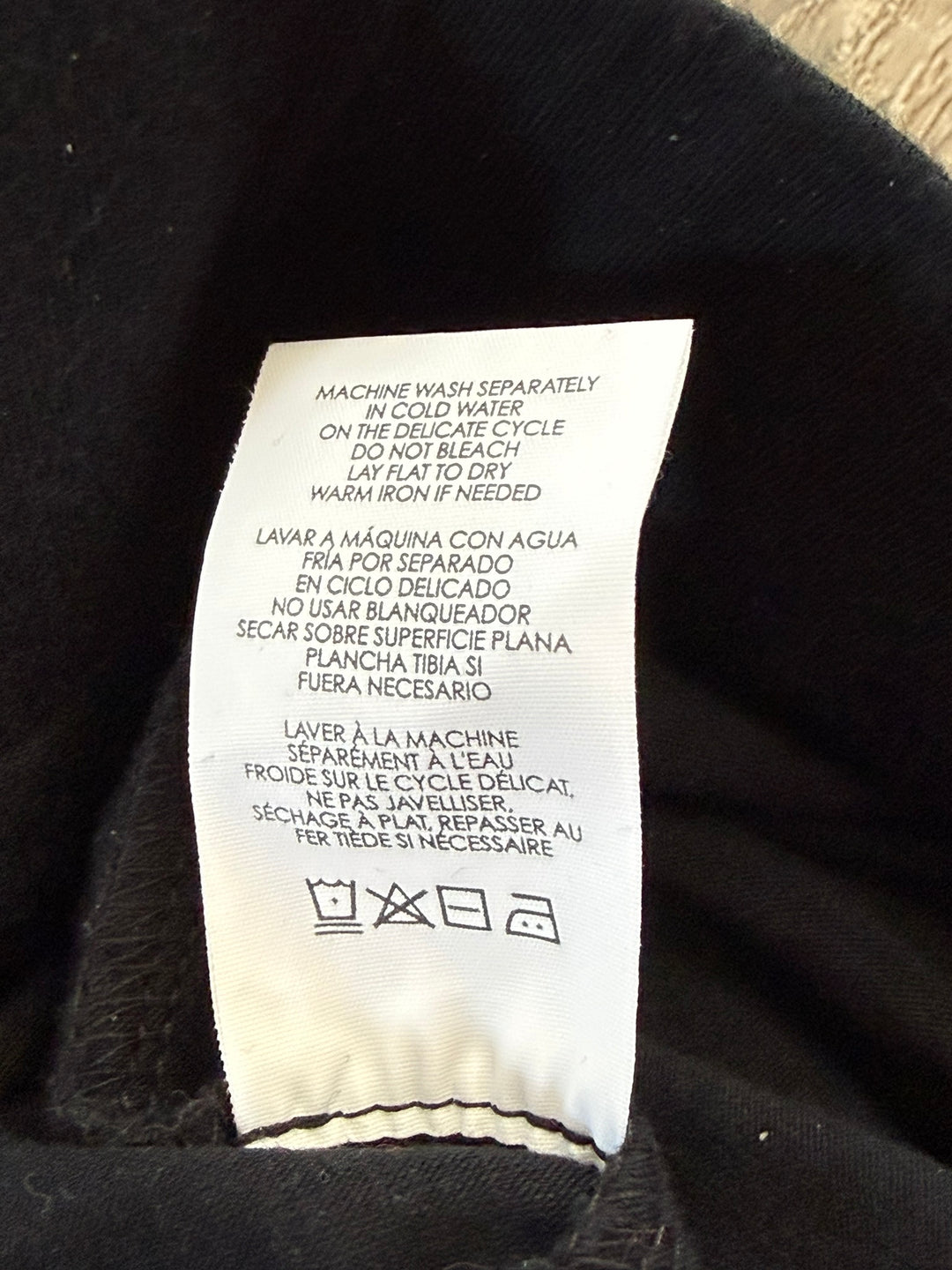 Cabi Preowned great condition Size M Black/white Skirt