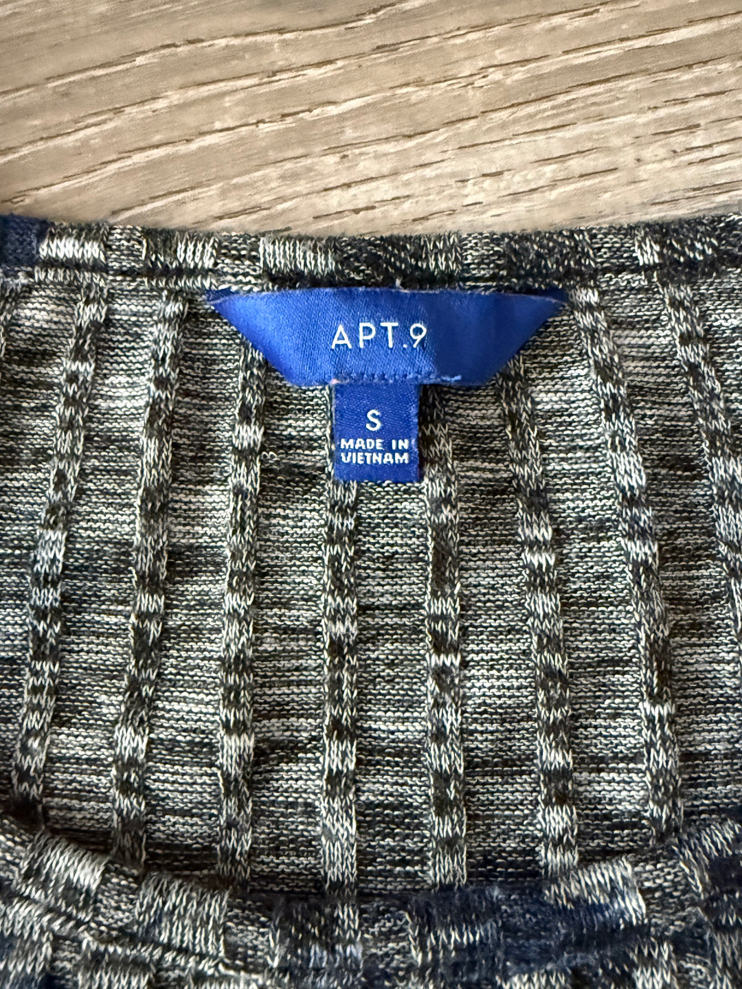 Apt 9 Preowned great condition Size S gray/blue Tunic