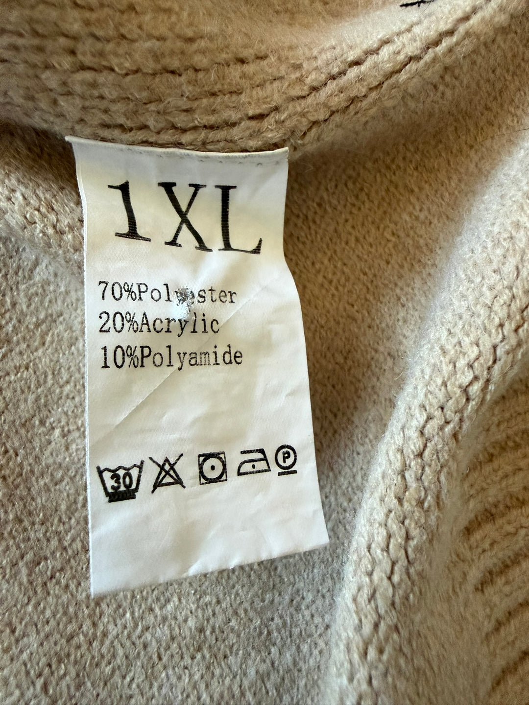 Preowned great condition Size XL Tan Shawl