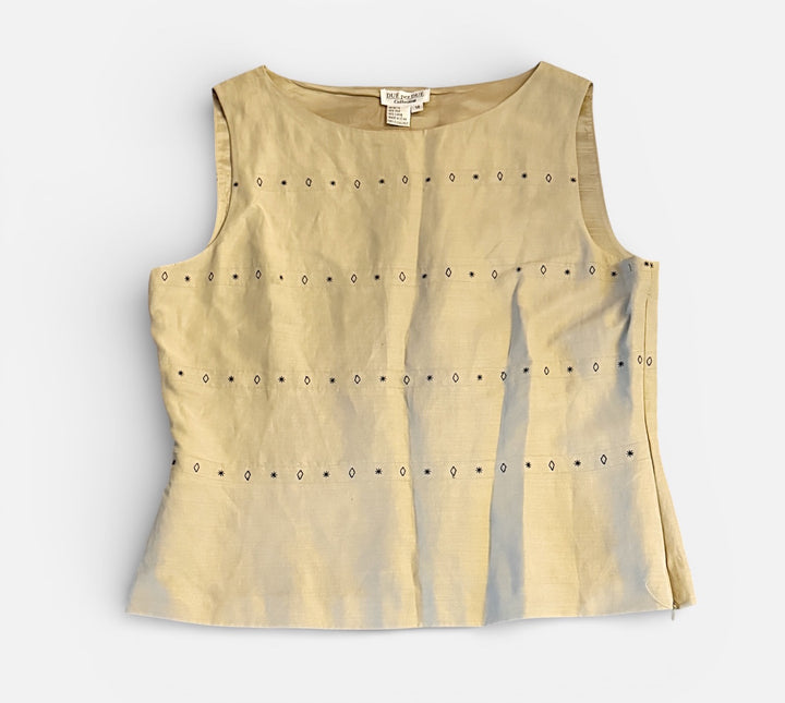 Due per Due Preowned great condition Size 14 Beige Top