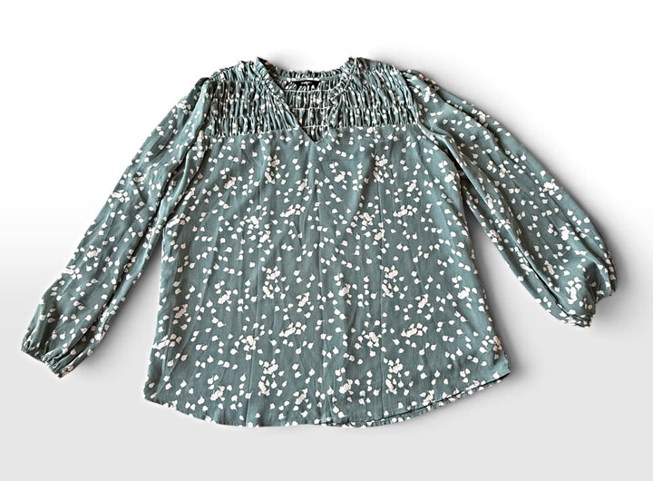 Dokotoo Preowned great condition Size XL Robins egg blue Blouse