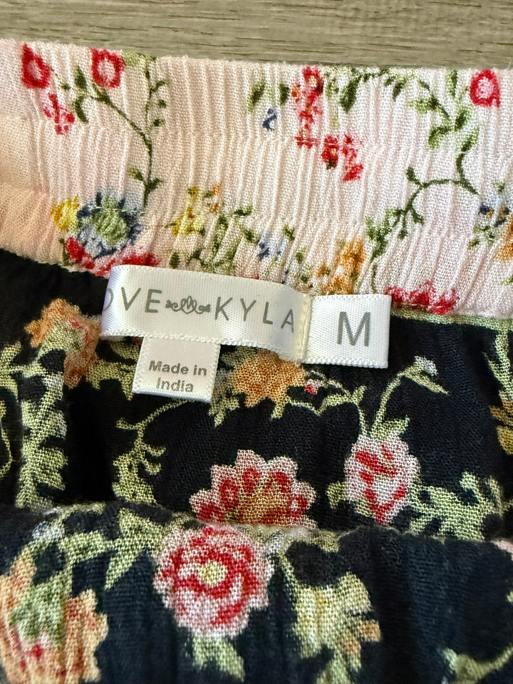 Love Kyla Preowned great condition Size M Multi Skirt