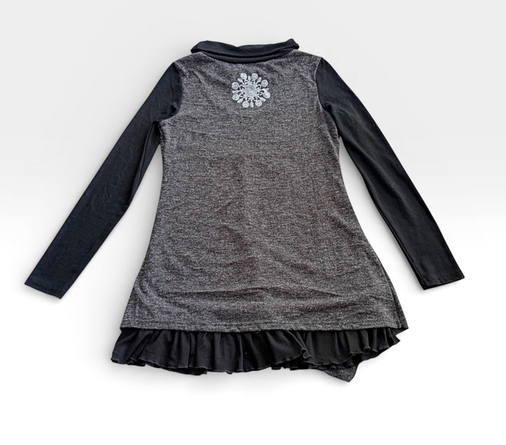 C' Fait Pour Vous Preowned great condition Size M black/gray Tunic