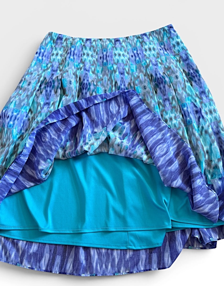 Jones Wear Preowned great condition Size 8 Blue/Purple Skirt