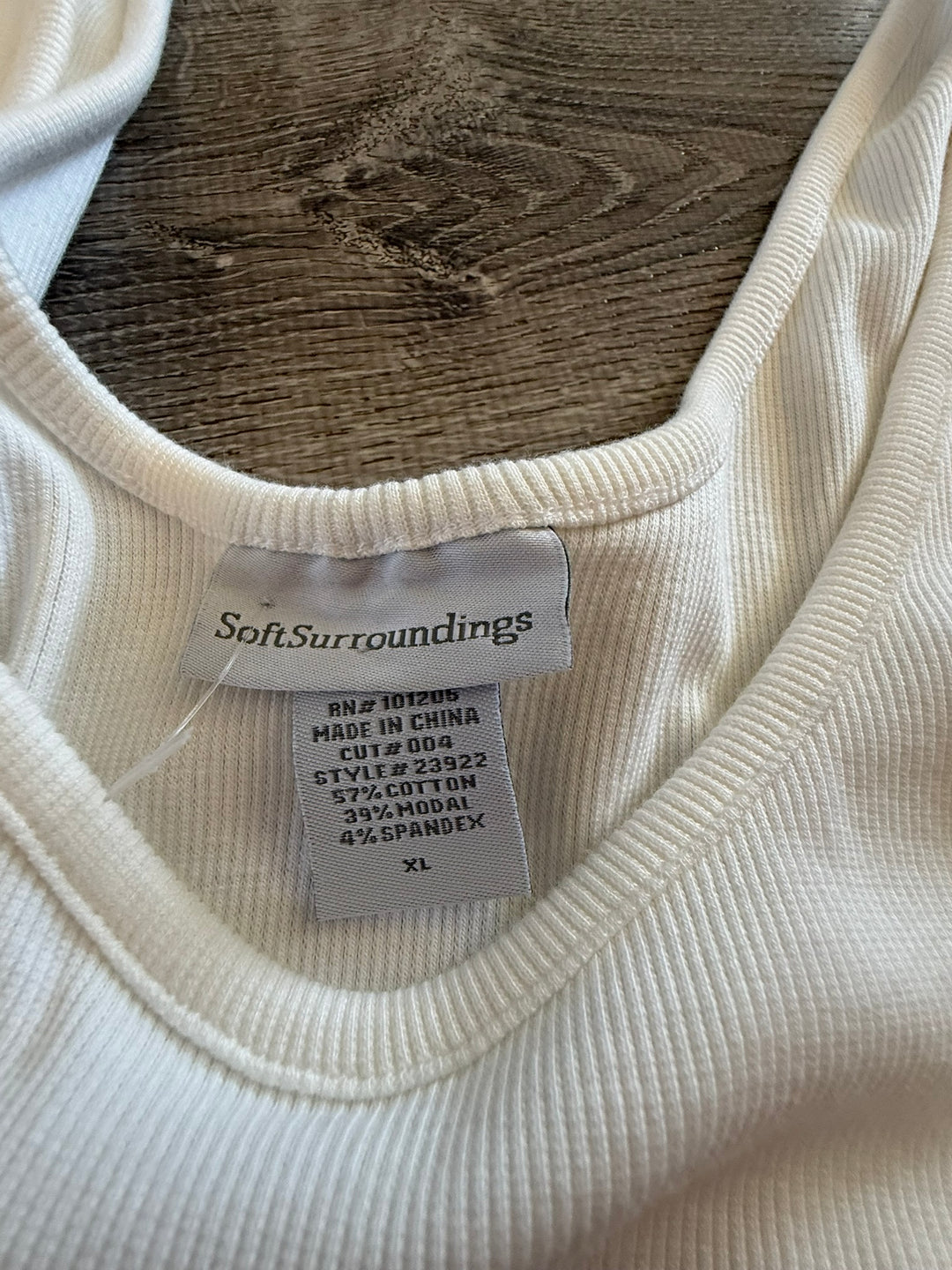 Soft Surroundings Preowned great condition Size Fits L/XL White Top