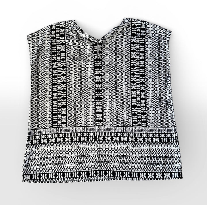 Chico's Preowned great condition Size 3 Black/white Top