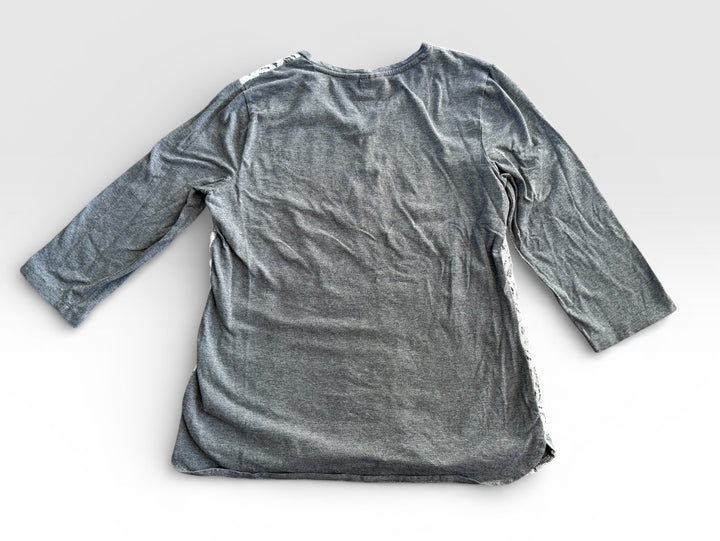 Chico's Zenergy Preowned great condition Size 1 Gray/white Top