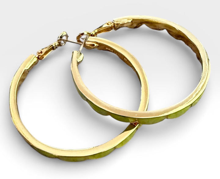 Kate Spade New York Preowned great condition Gold Necklace fashion