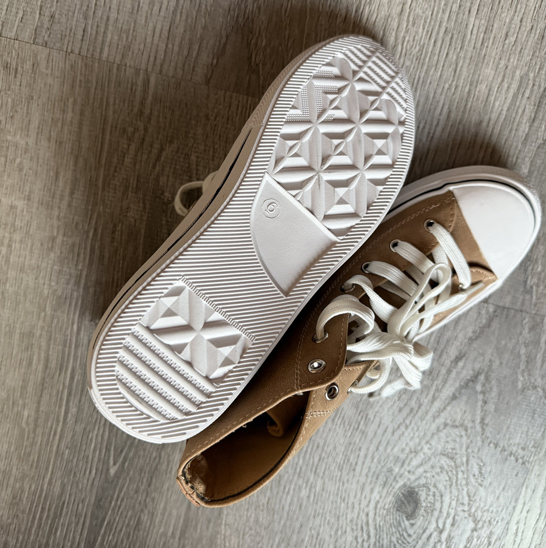 ccocci New W/out tags Size 6 Tan Shoes