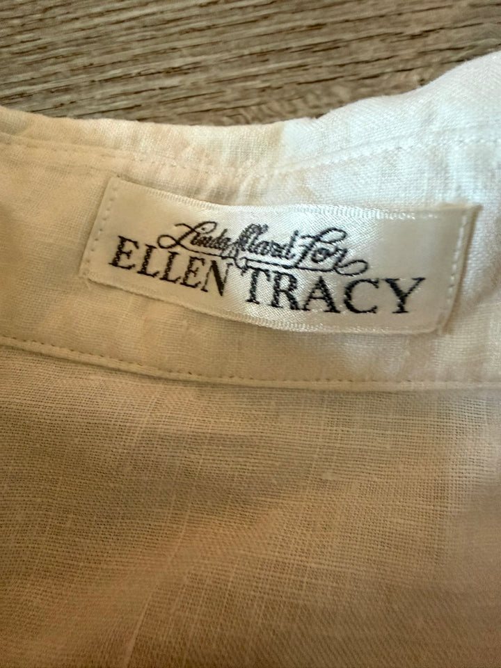 Ellen Tracy Preowned great condition Size 10 Off White Blouse