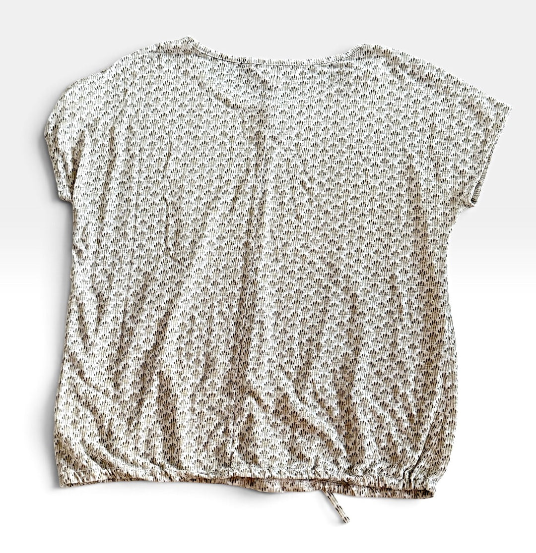 Liz Claiborne Preowned great condition Size S Beige/white Top