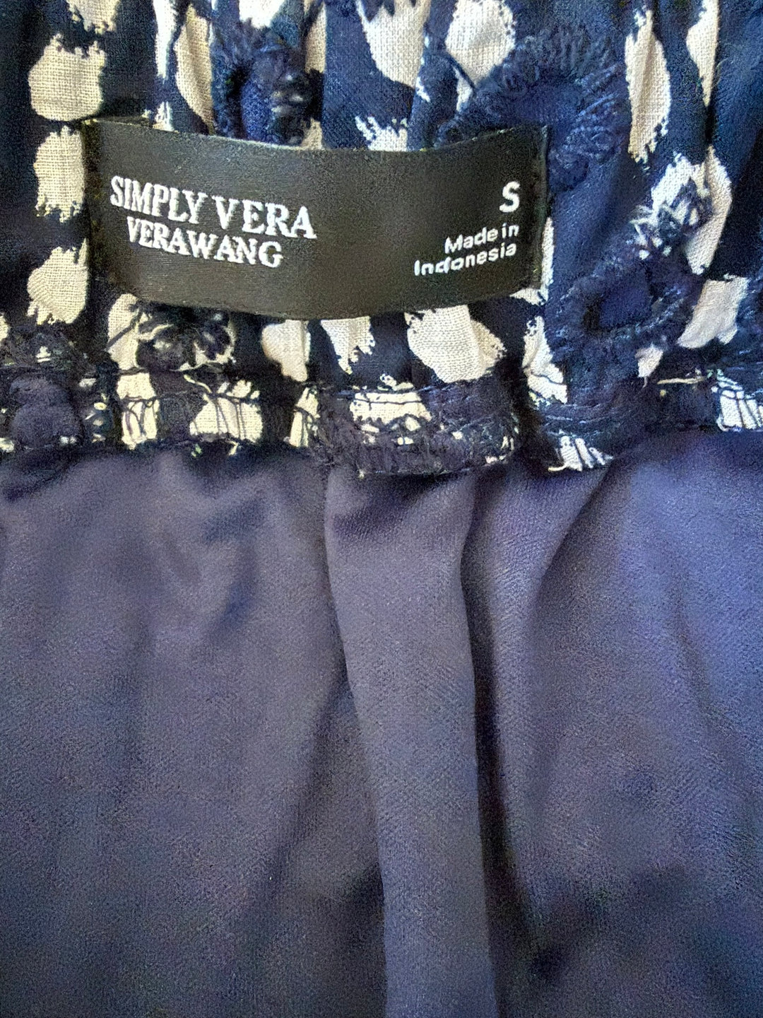 Simply Vera Preowned great condition Size S Navy/white Skirt