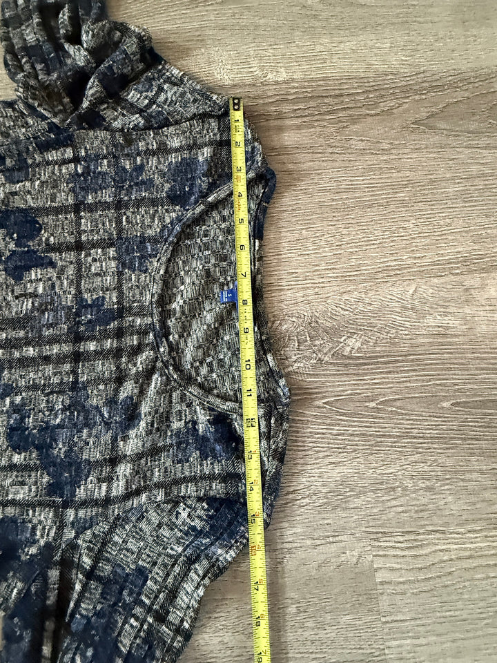 Apt 9 Preowned great condition Size S gray/blue Tunic