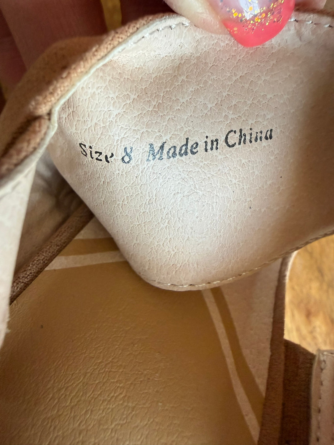 Dolce Vita Preowned great condition Size 8 Tan Sandals