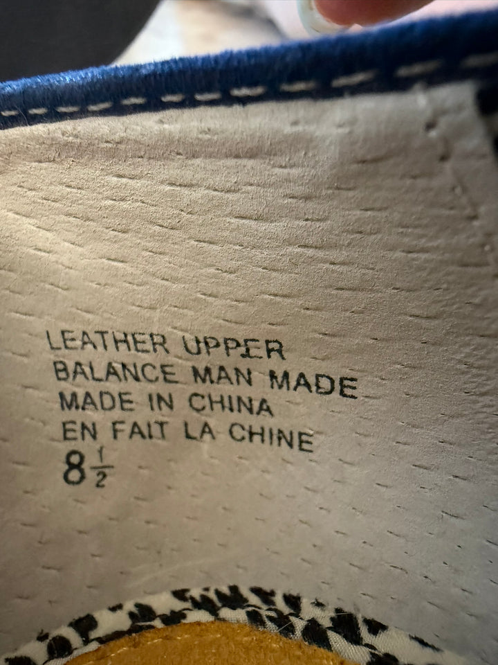 BC Preowned great condition Size 8.5 Royal Blue Flats