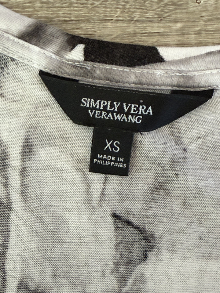 Simply Vera New With Tags Size XS Black/white Tunic