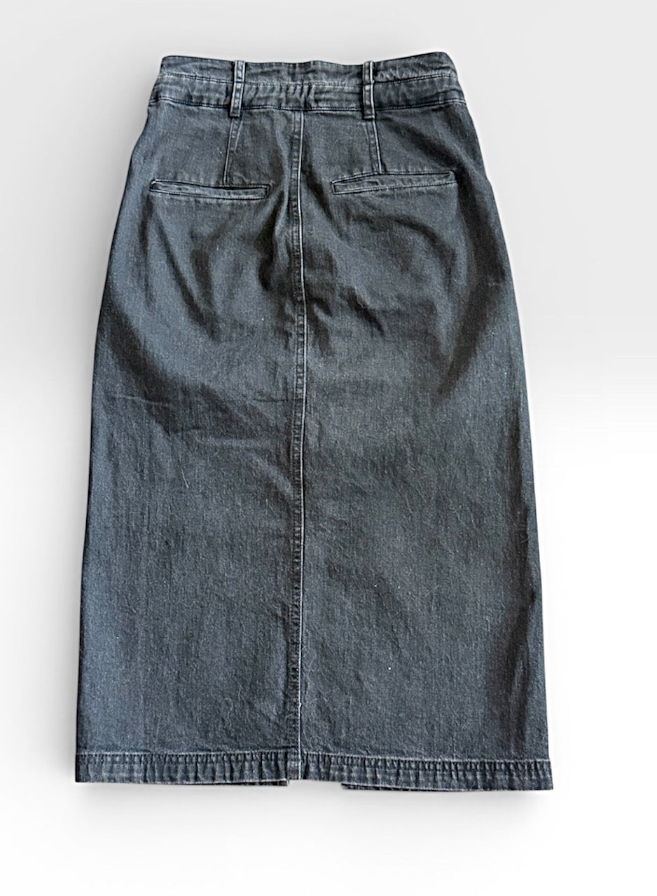 Pilcro Preowned great condition Size 0 Black Skirt