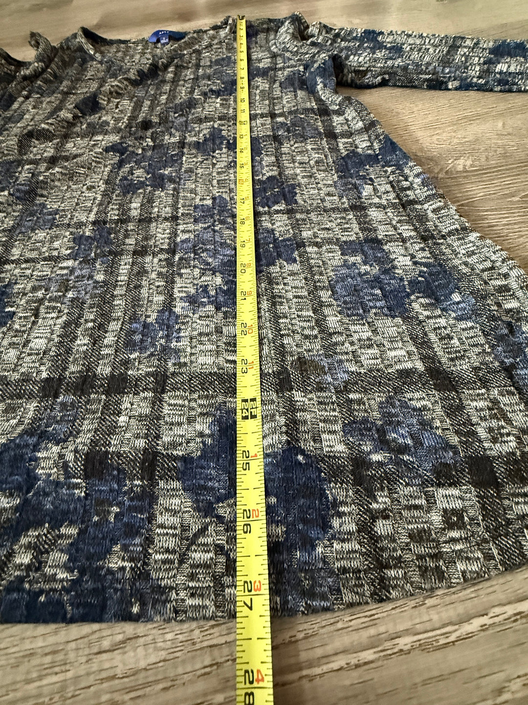 Apt 9 Preowned great condition Size S gray/blue Tunic