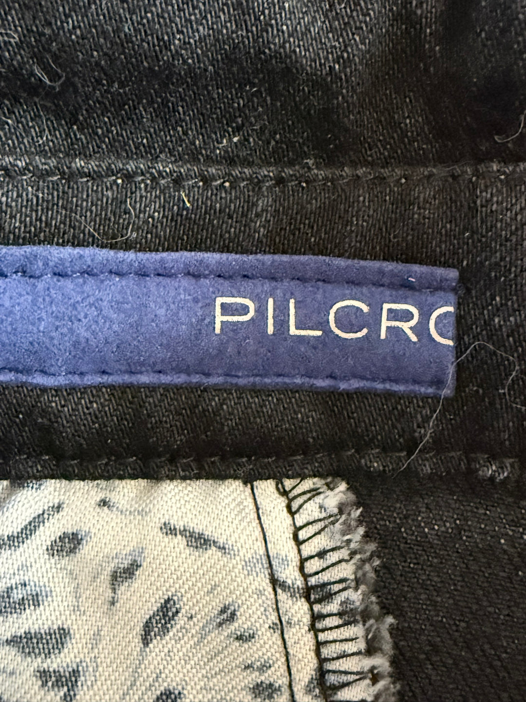 Pilcro Preowned great condition Size 0 Black Skirt